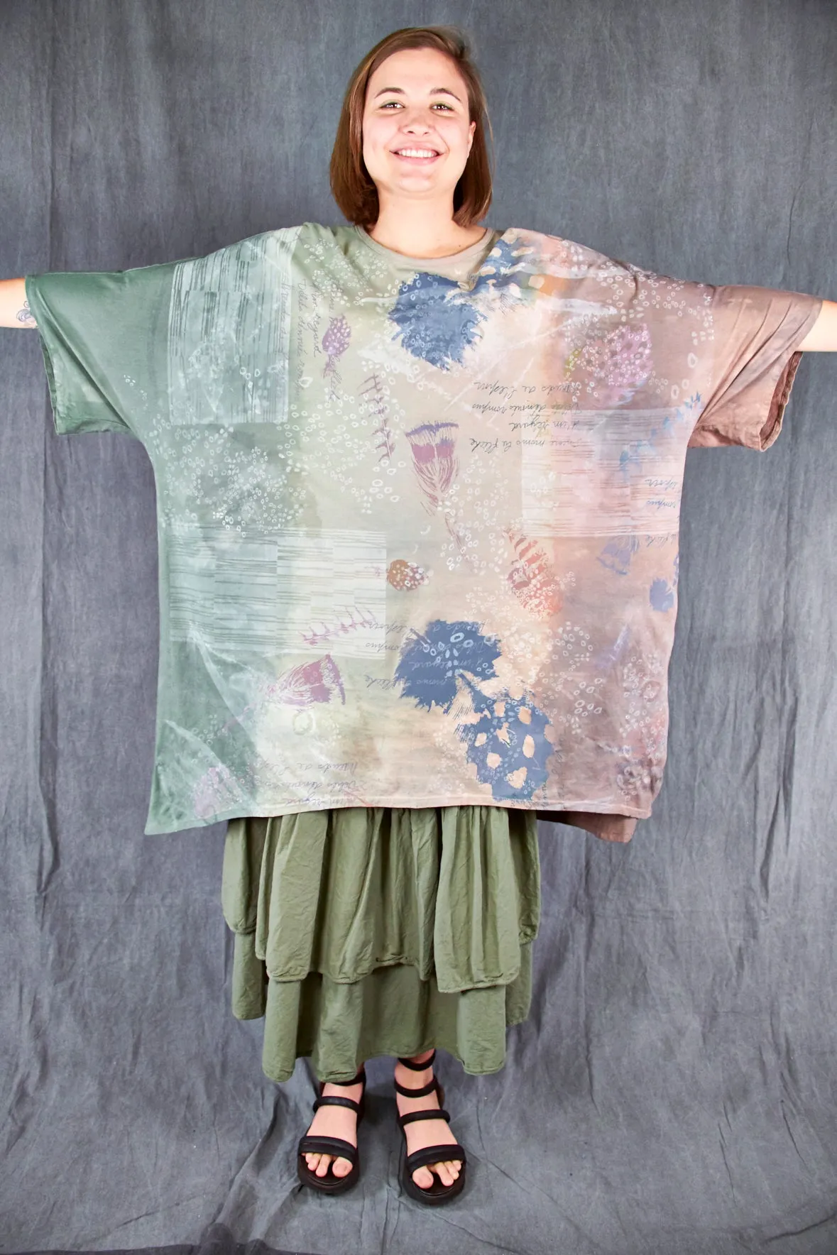 1255HD Art Tee Algae/Earth Feather Winds