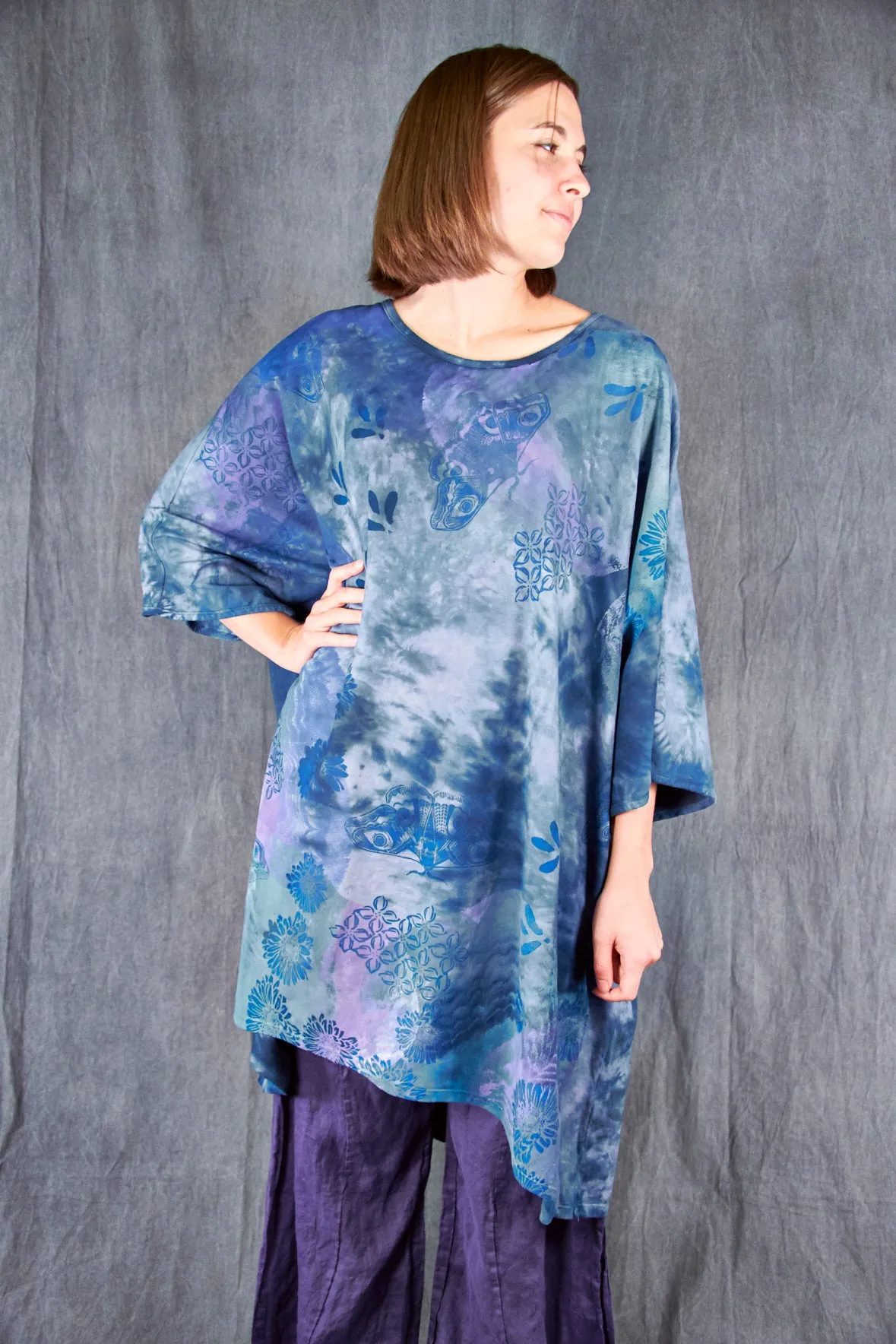 1255HD Art Tee Blue Butterflies and Flowers