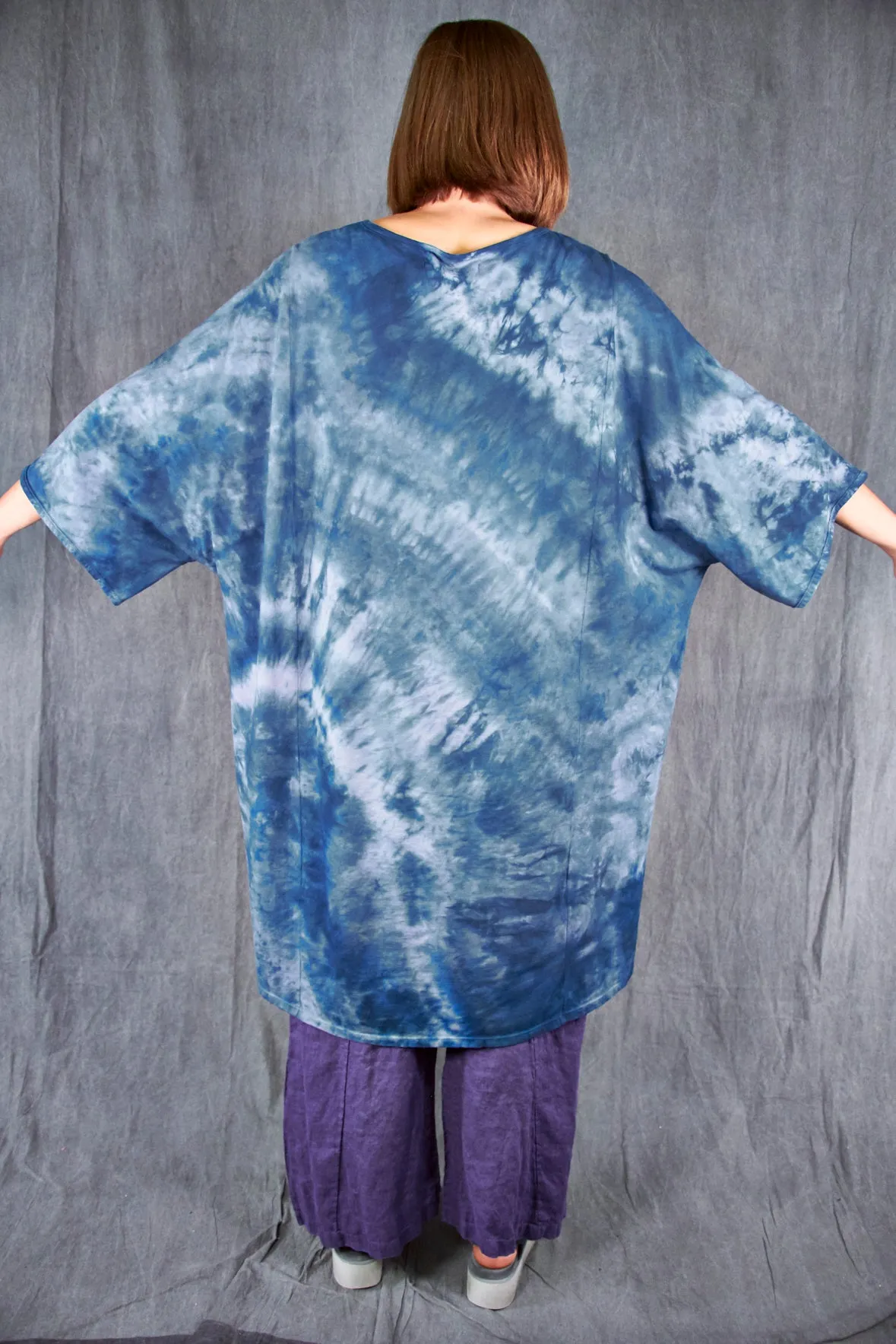 1255HD Art Tee Blue Butterflies and Flowers