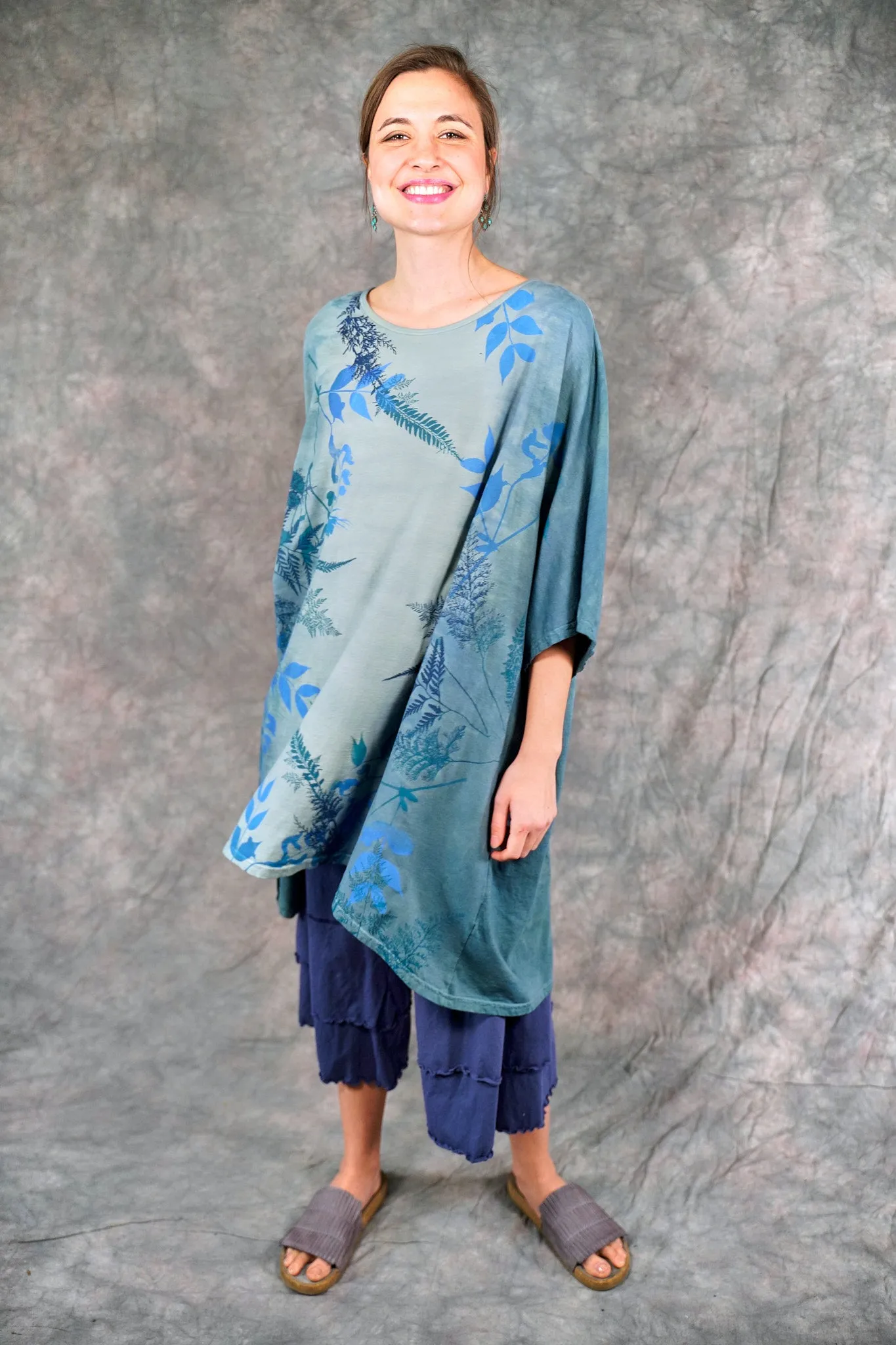 1255HD Art Tee Bluegreen Seas