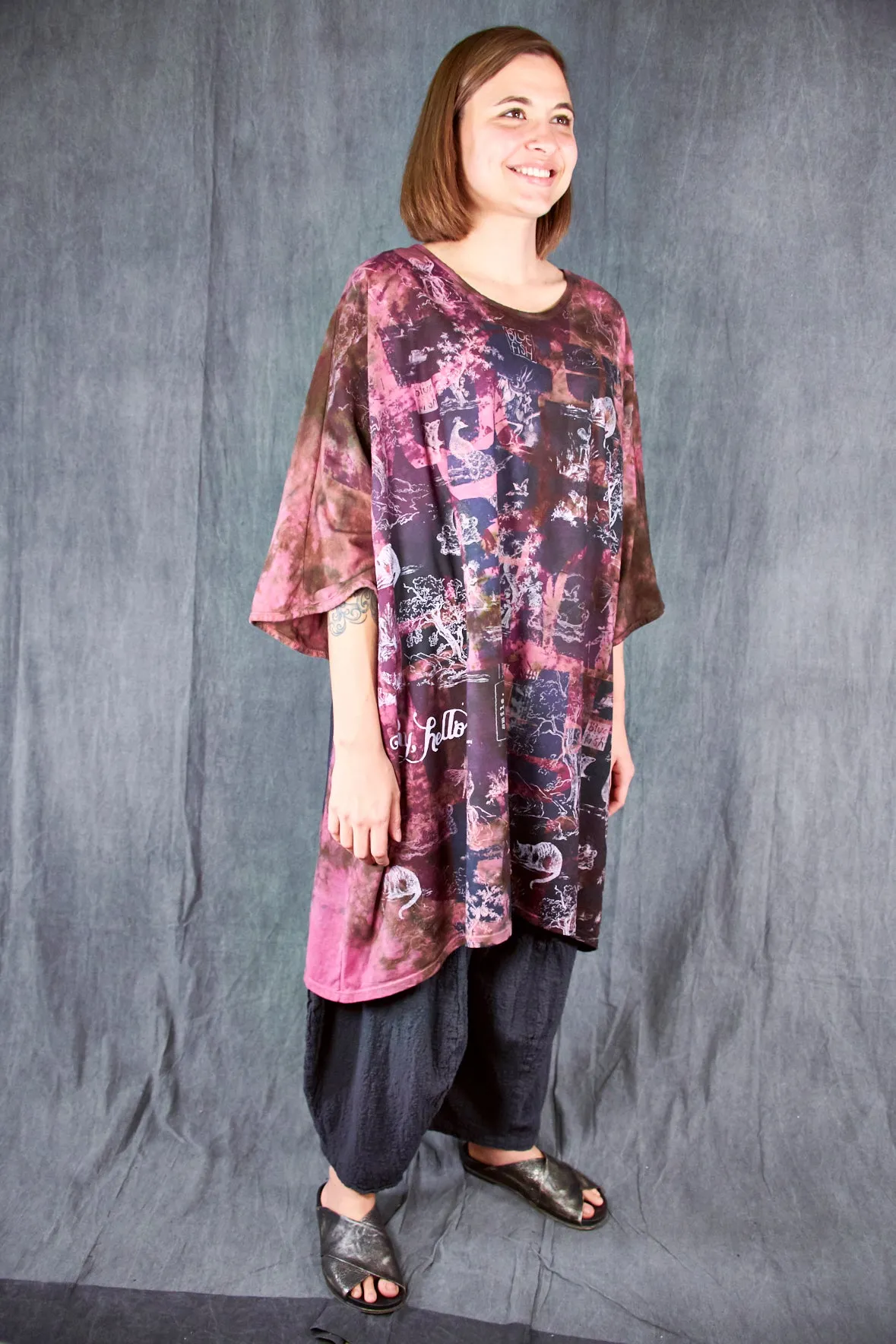 1255HD Art Tee Cafe Pink Story Book