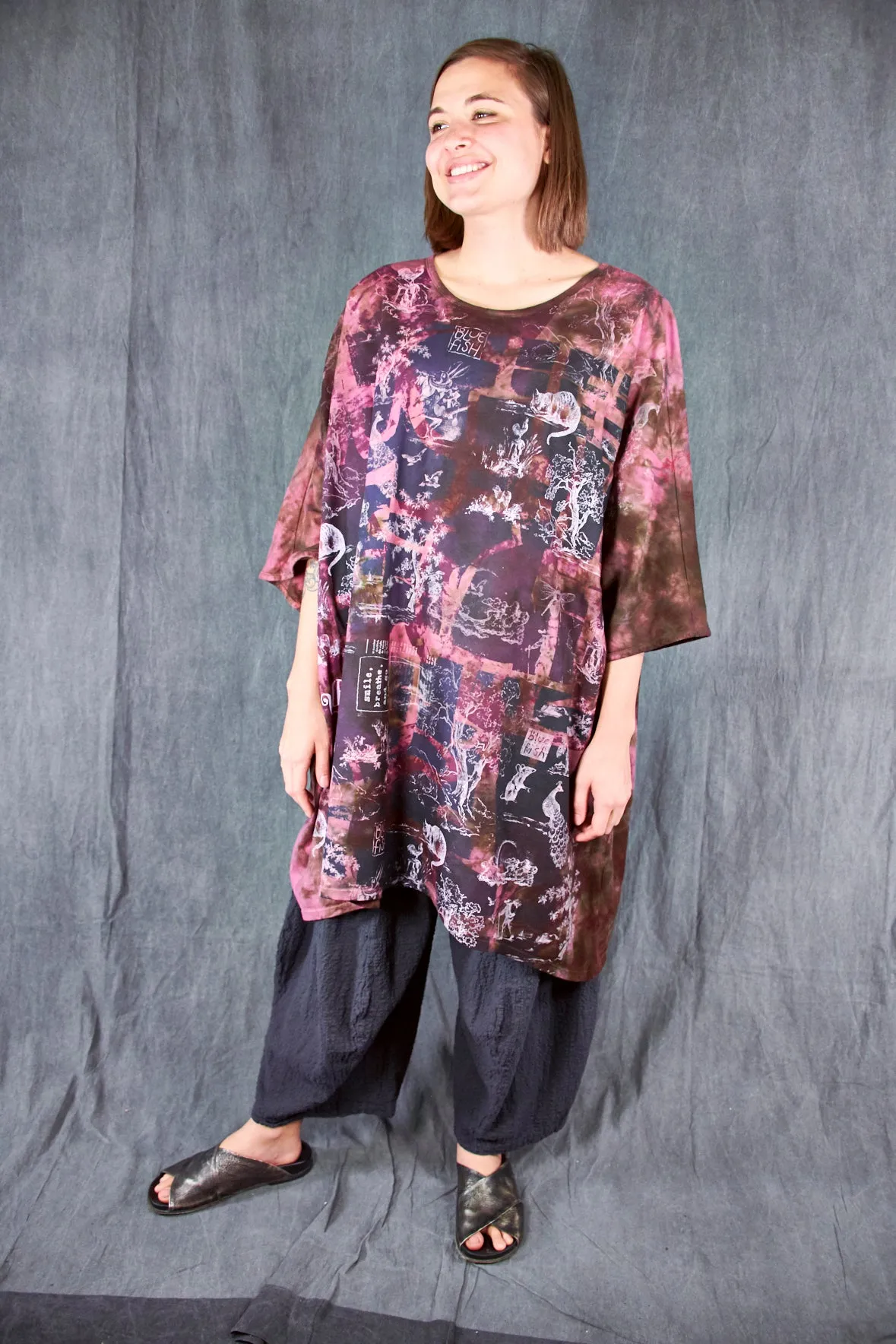 1255HD Art Tee Cafe Pink Story Book