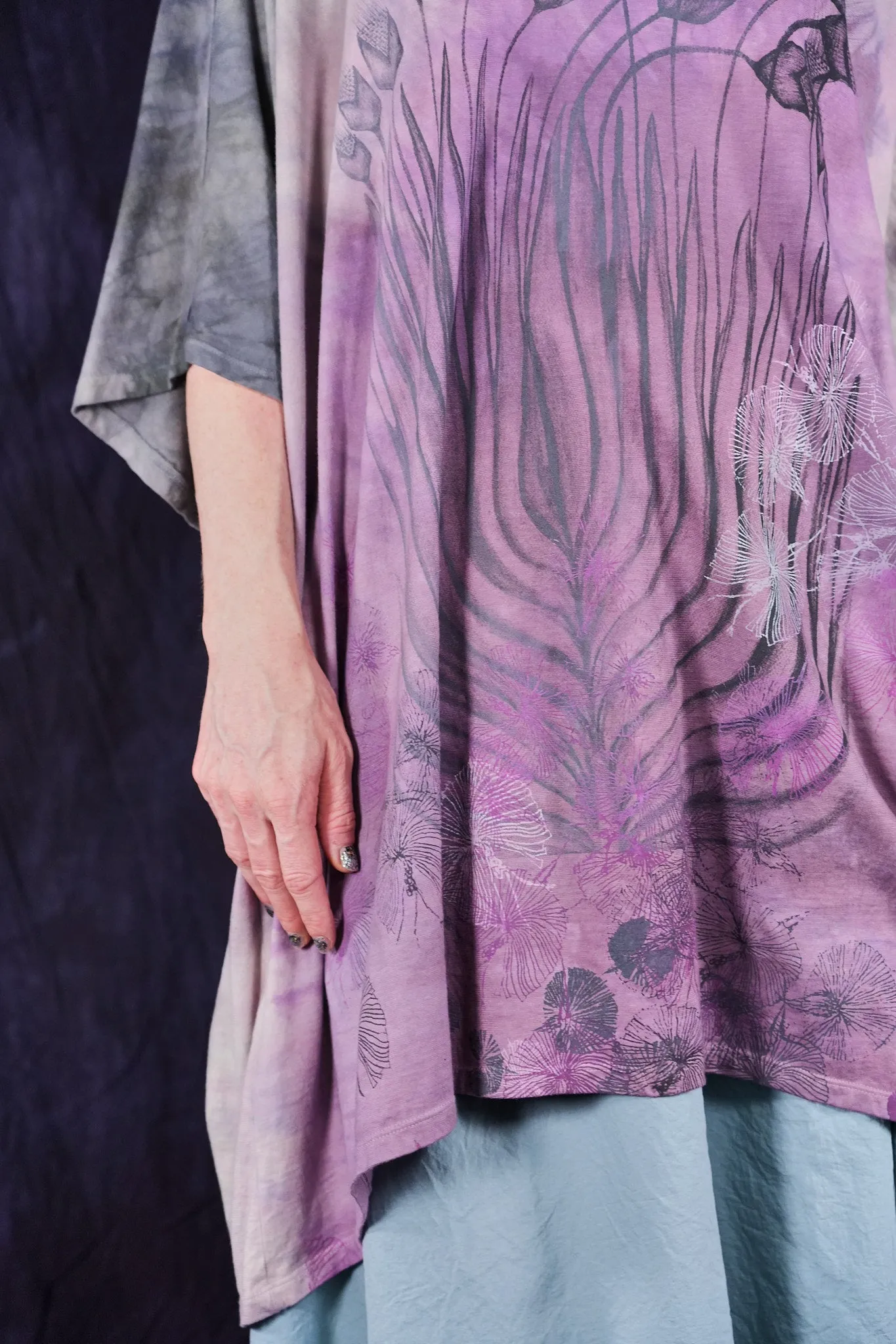 1255HD Art Tee Lilac Bloom