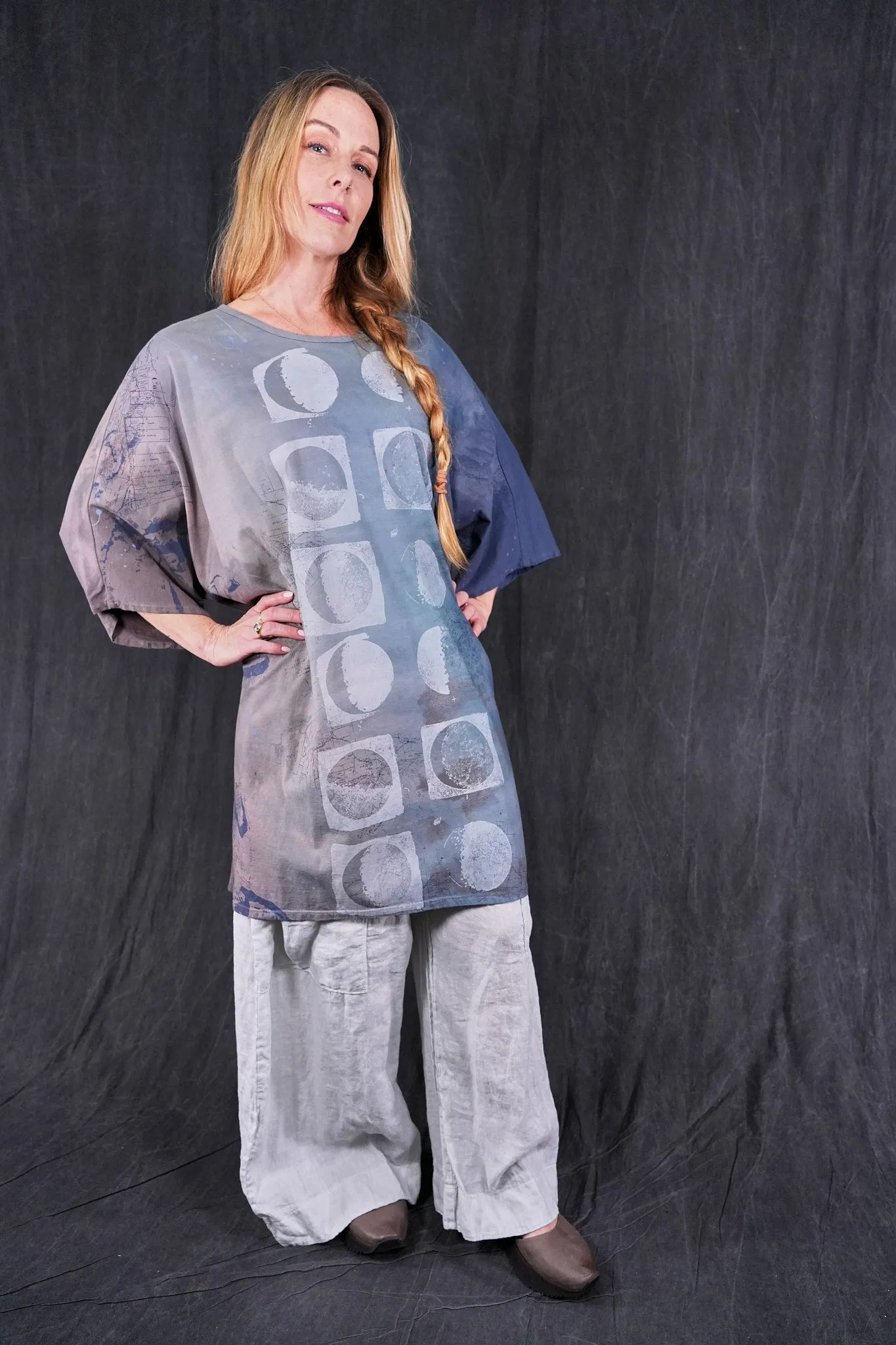 1255HD Art Tee Metal Blue Moon Phases