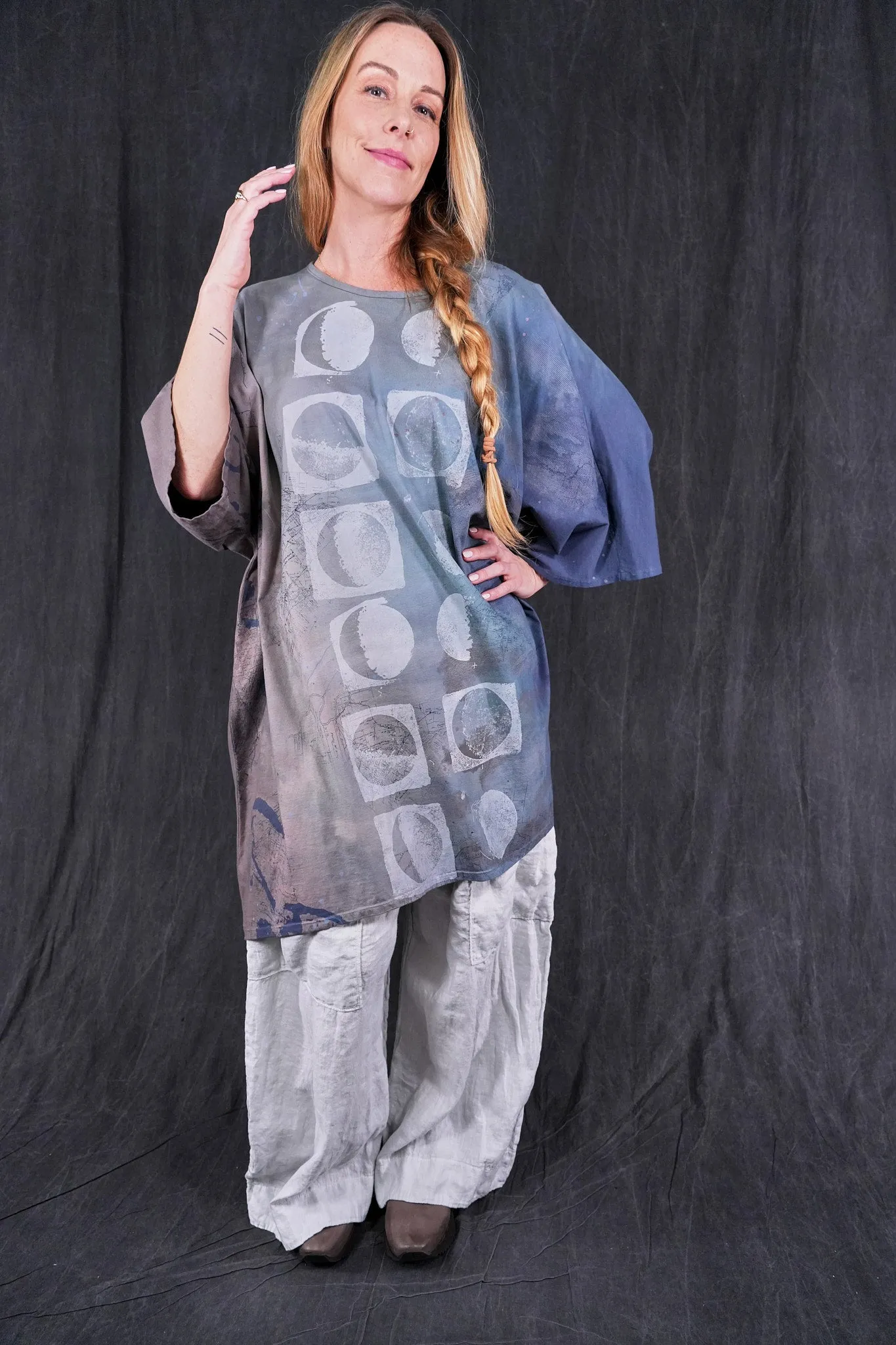1255HD Art Tee Metal Blue Moon Phases