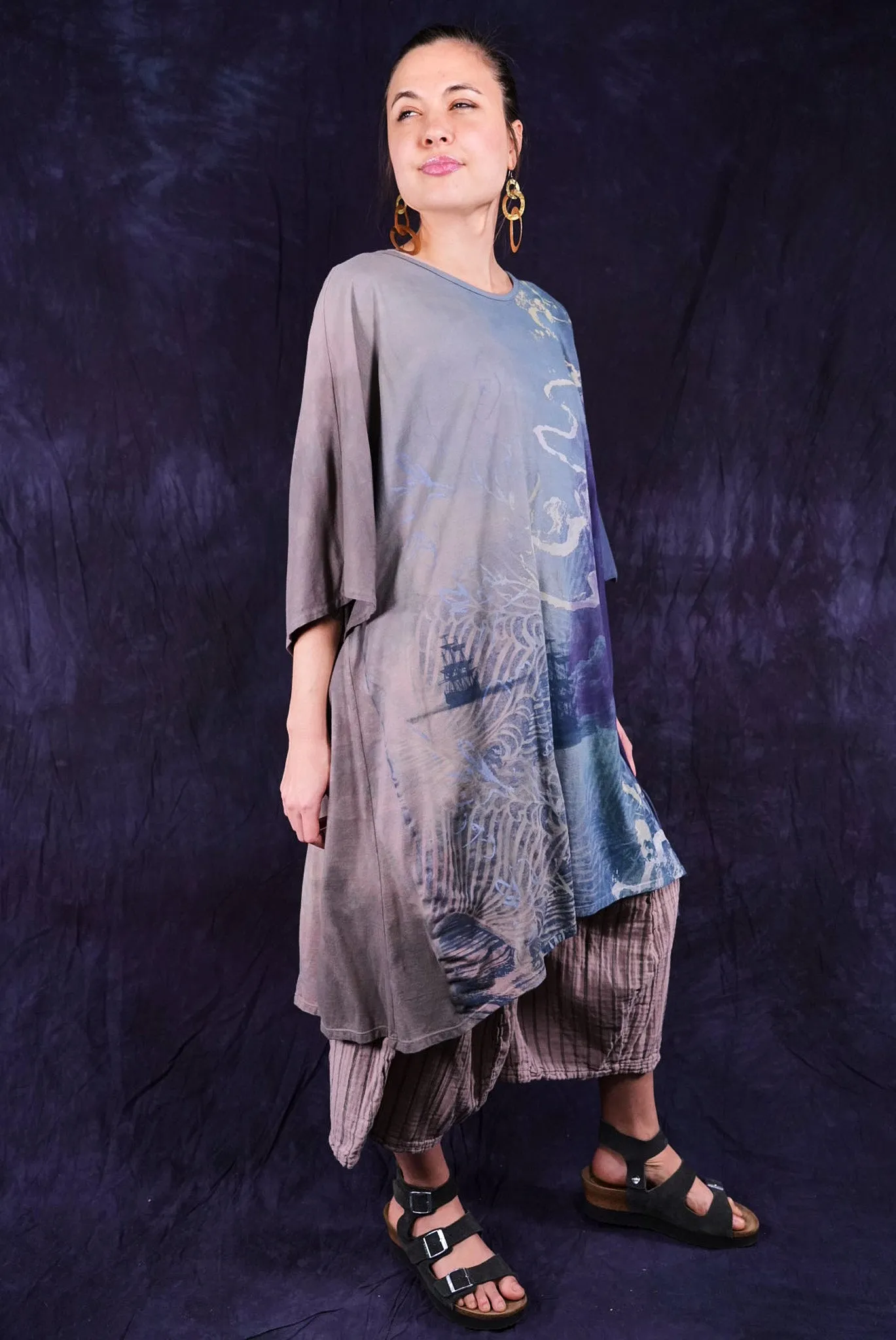 1255HD Art Tee Metal Blue Sea Cloud Ghost Ship