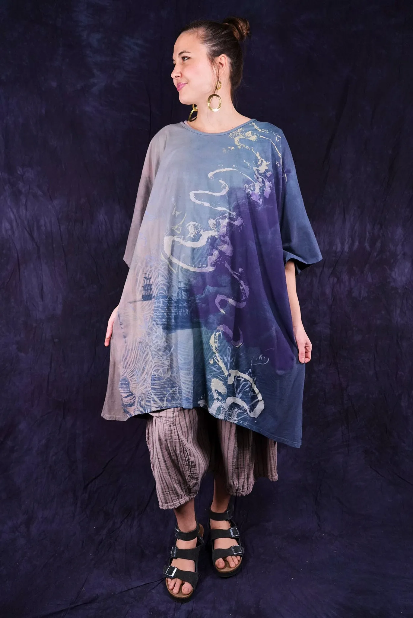 1255HD Art Tee Metal Blue Sea Cloud Ghost Ship