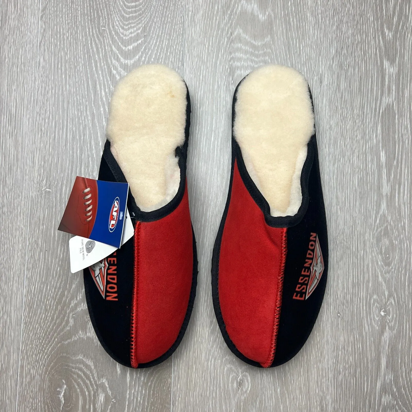 AFL Team Kicks Essendon Bombers Merino Wool Slippers Size US W 12.5 / M 11.5