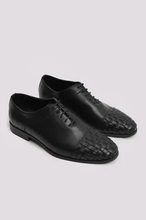 BLACK TOE BRIADED SHOES