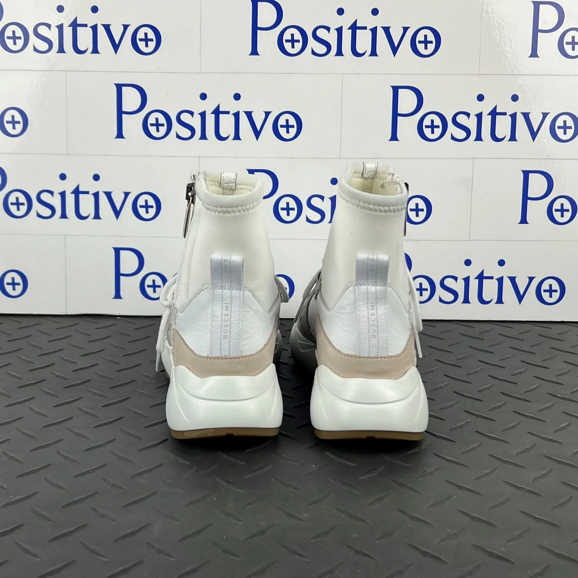 Buscemi Women's Run1 Zip White Leather Sneakers SAMPLE