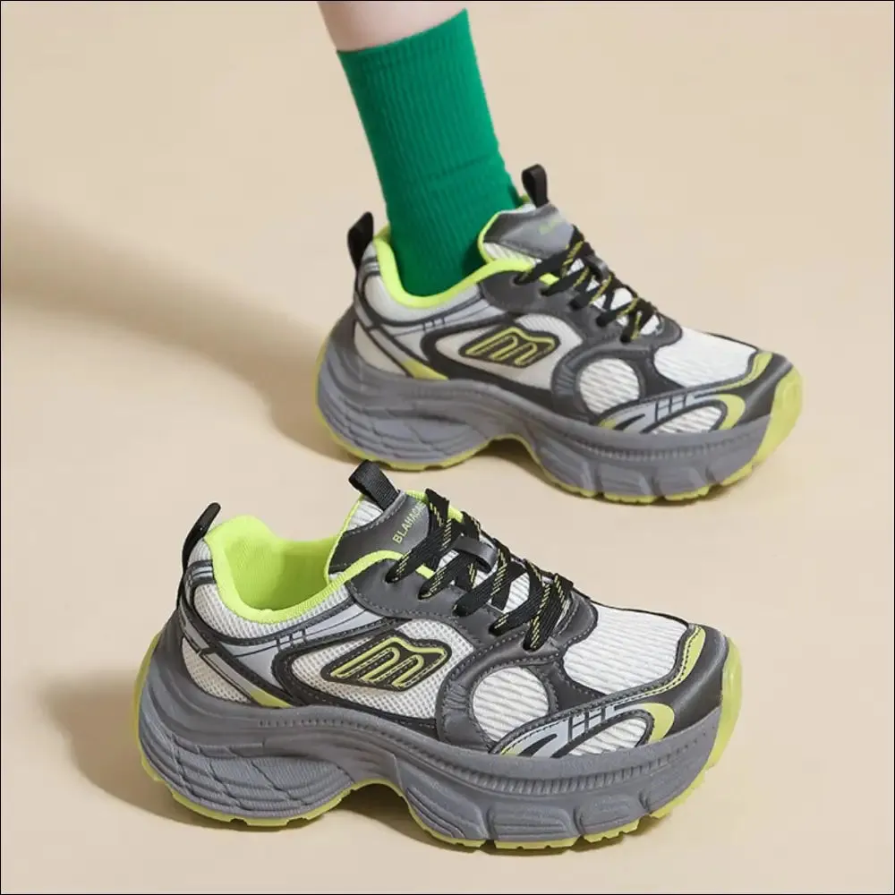 Chic Letter Lace-Up Round Toe Athletic Shoes