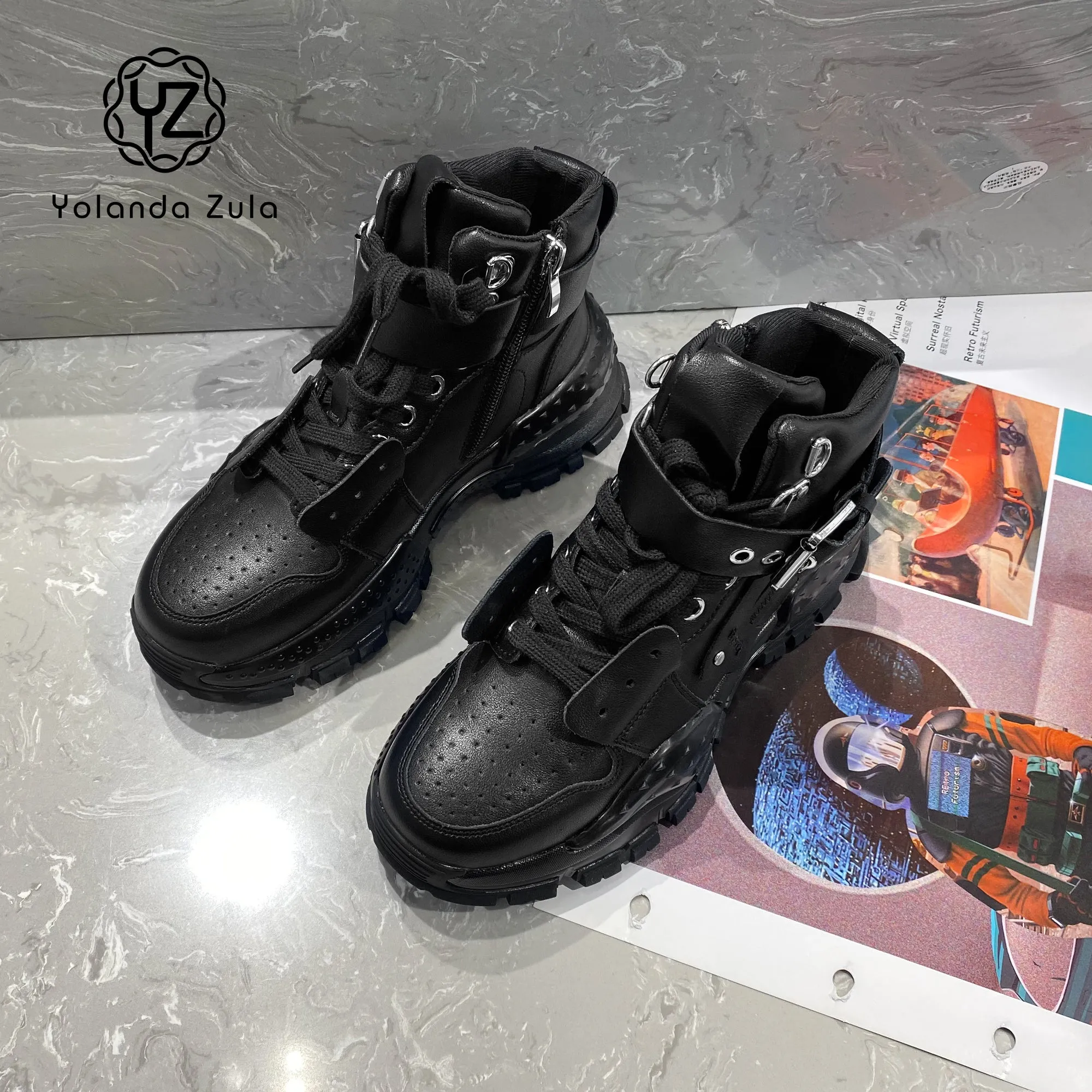 Chunky sneakers