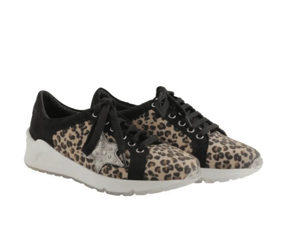 CLEARANCE- Titbit Sneakers (Leopard Print Canvas)