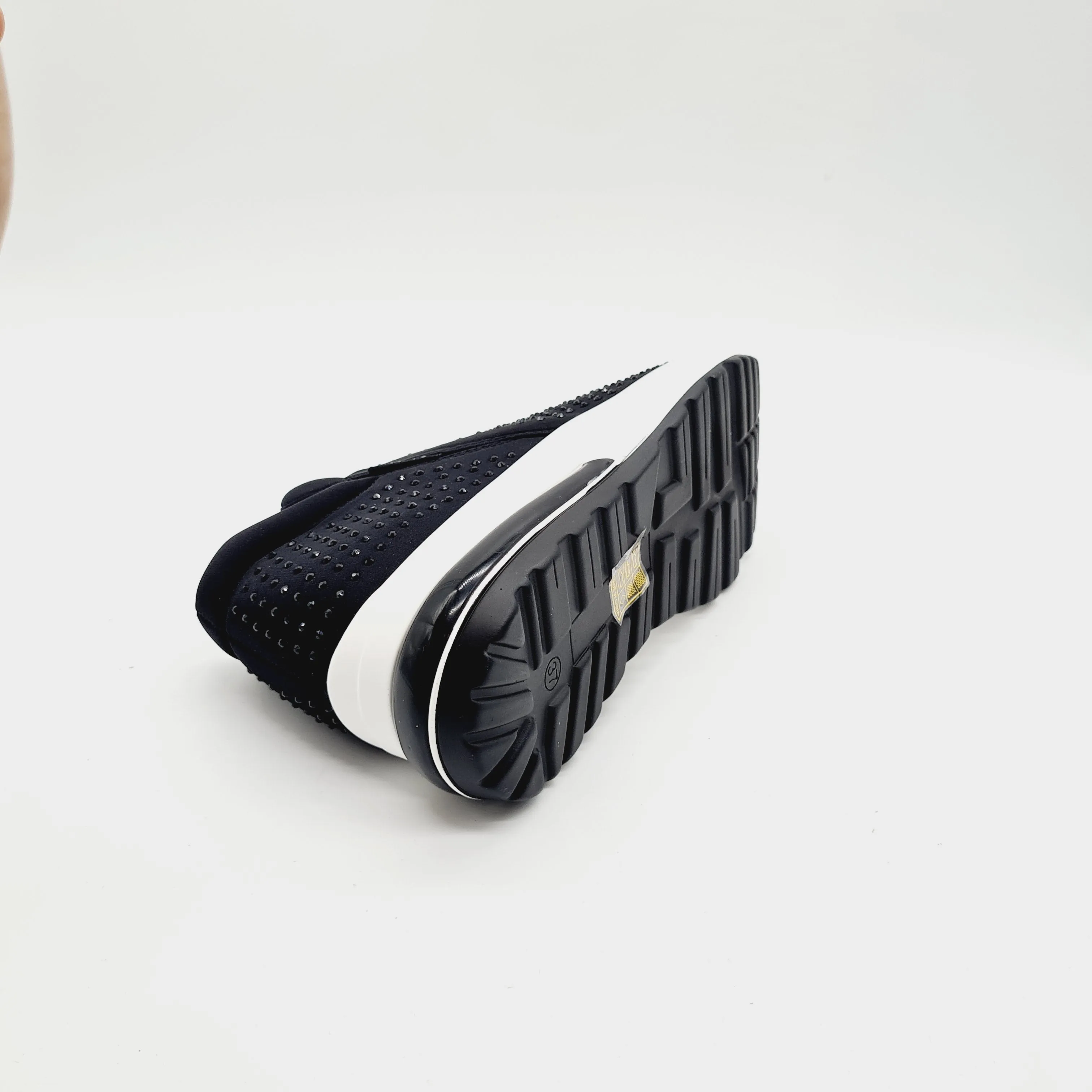 Comfort Sneakers - IN262