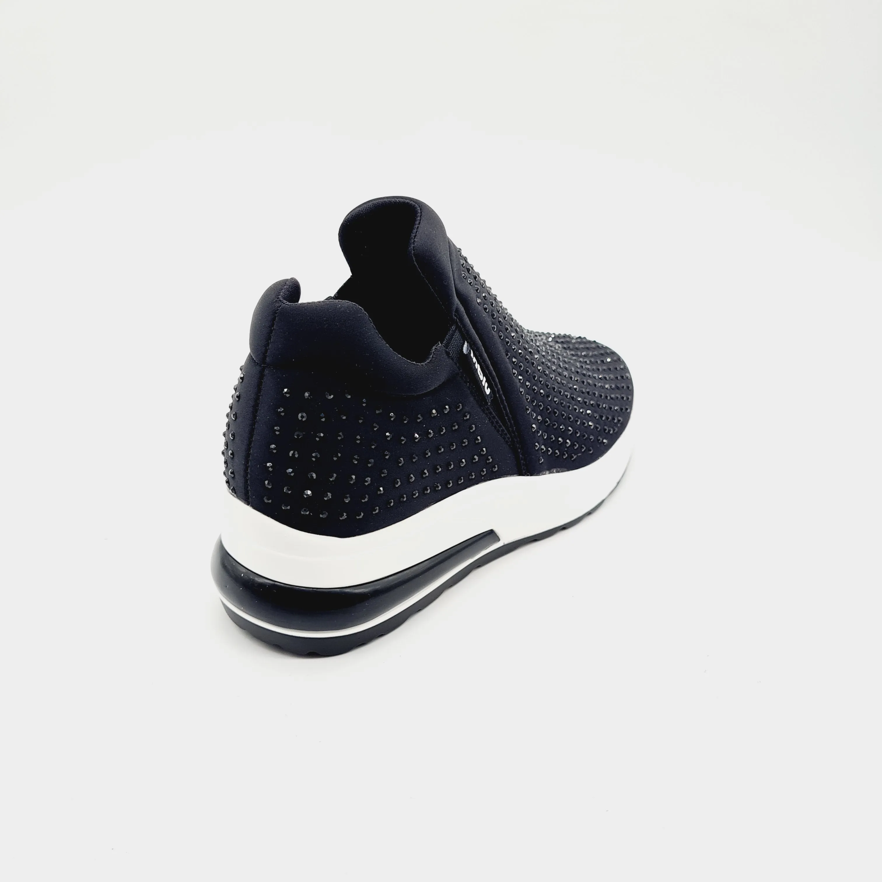 Comfort Sneakers - IN262