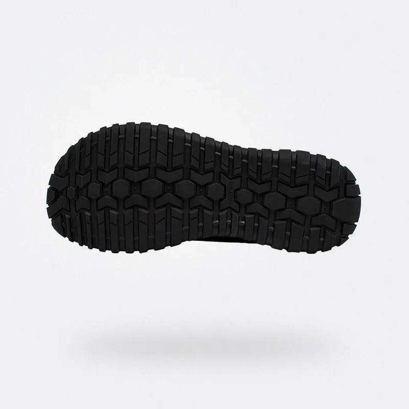 Crest - Wide Toe Sneakers