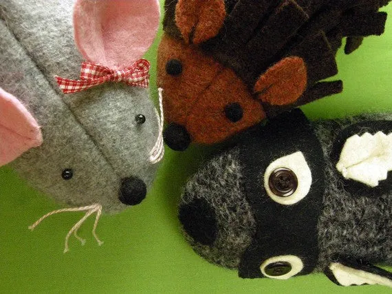 Forest Friends Slippers - PDF PATTERN
