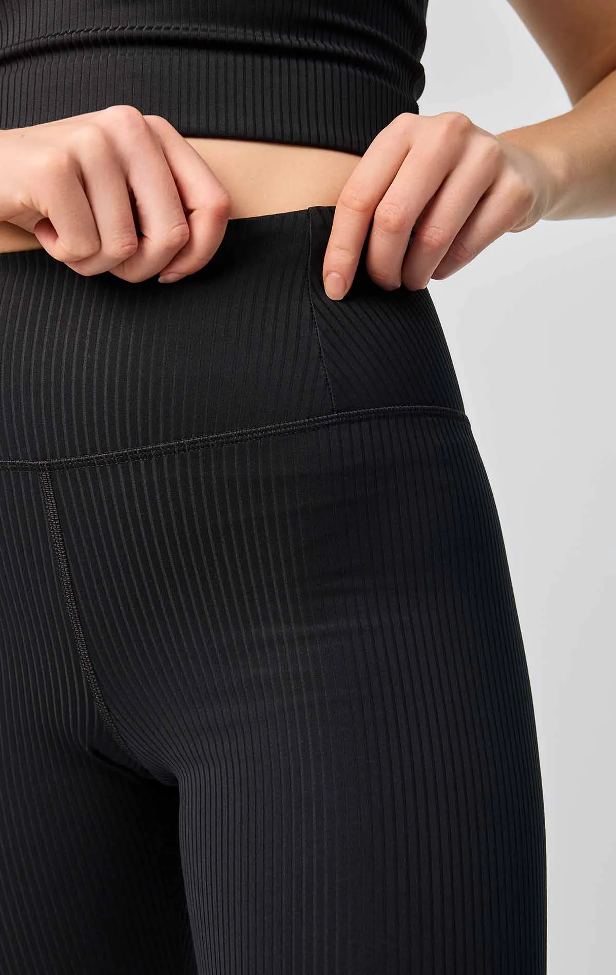 GIRLFRIEND COLLECTIVE Rib Bike Shorts black