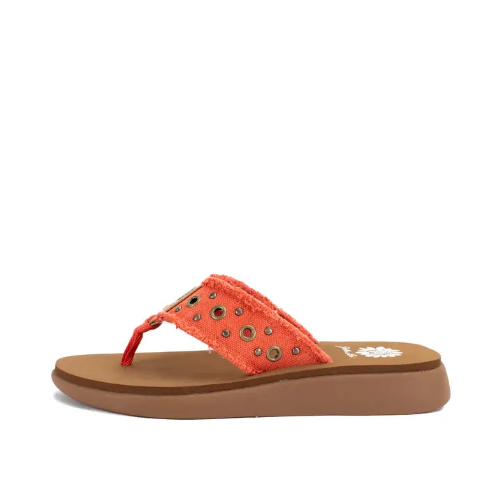 Glendora Sandal In Coral