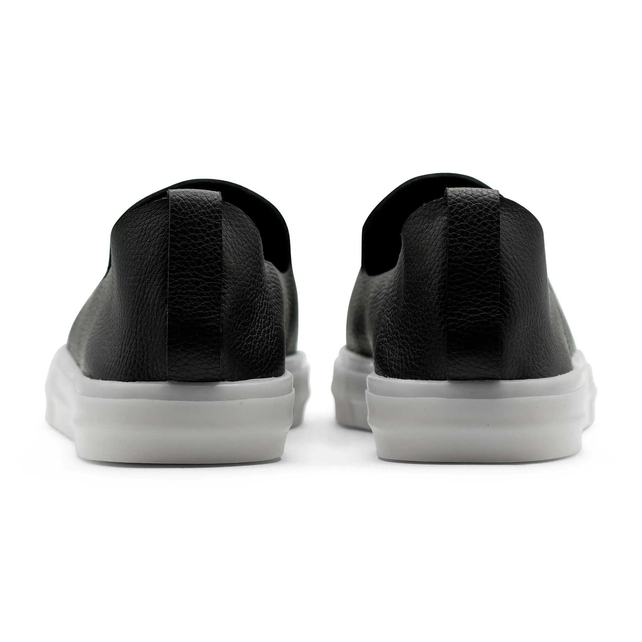 Glover / Black / Milky White Translucent