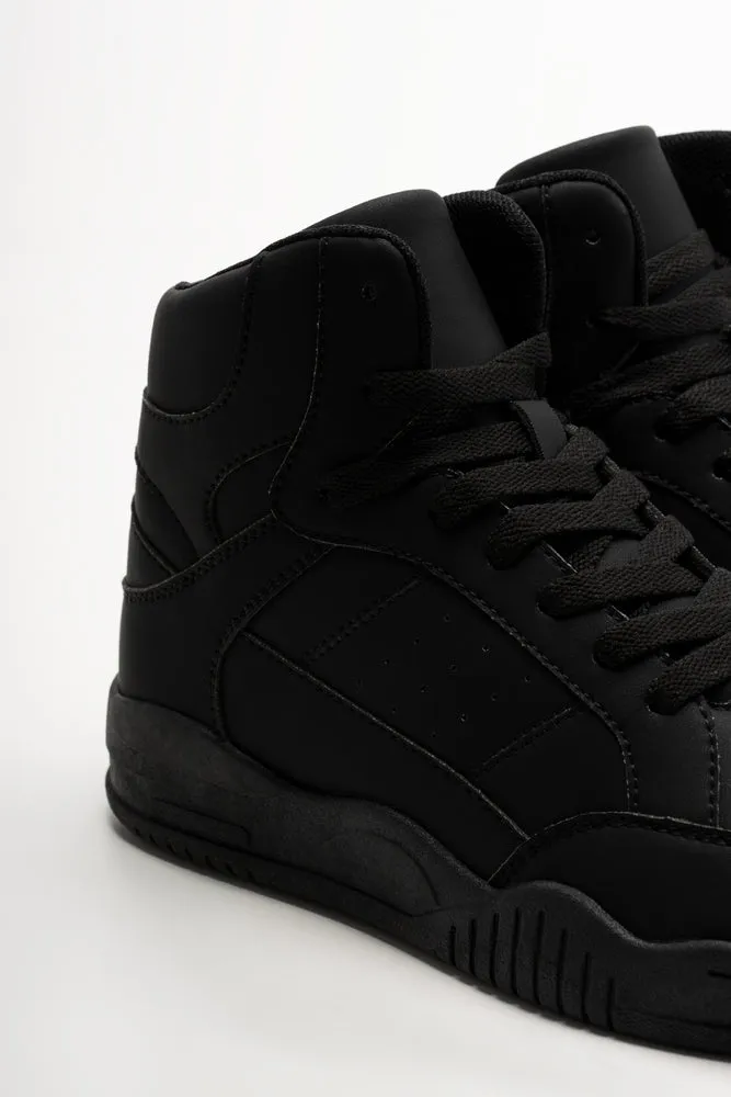 Hightop Sneakers Black