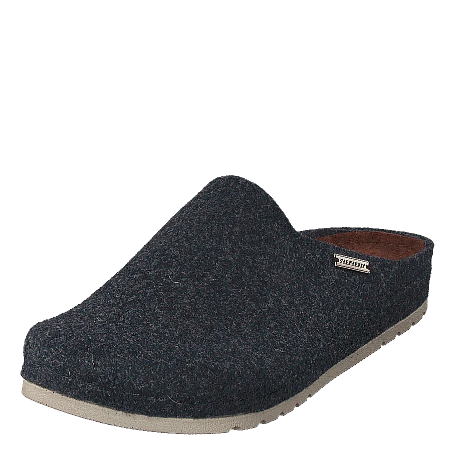 Isak Navy