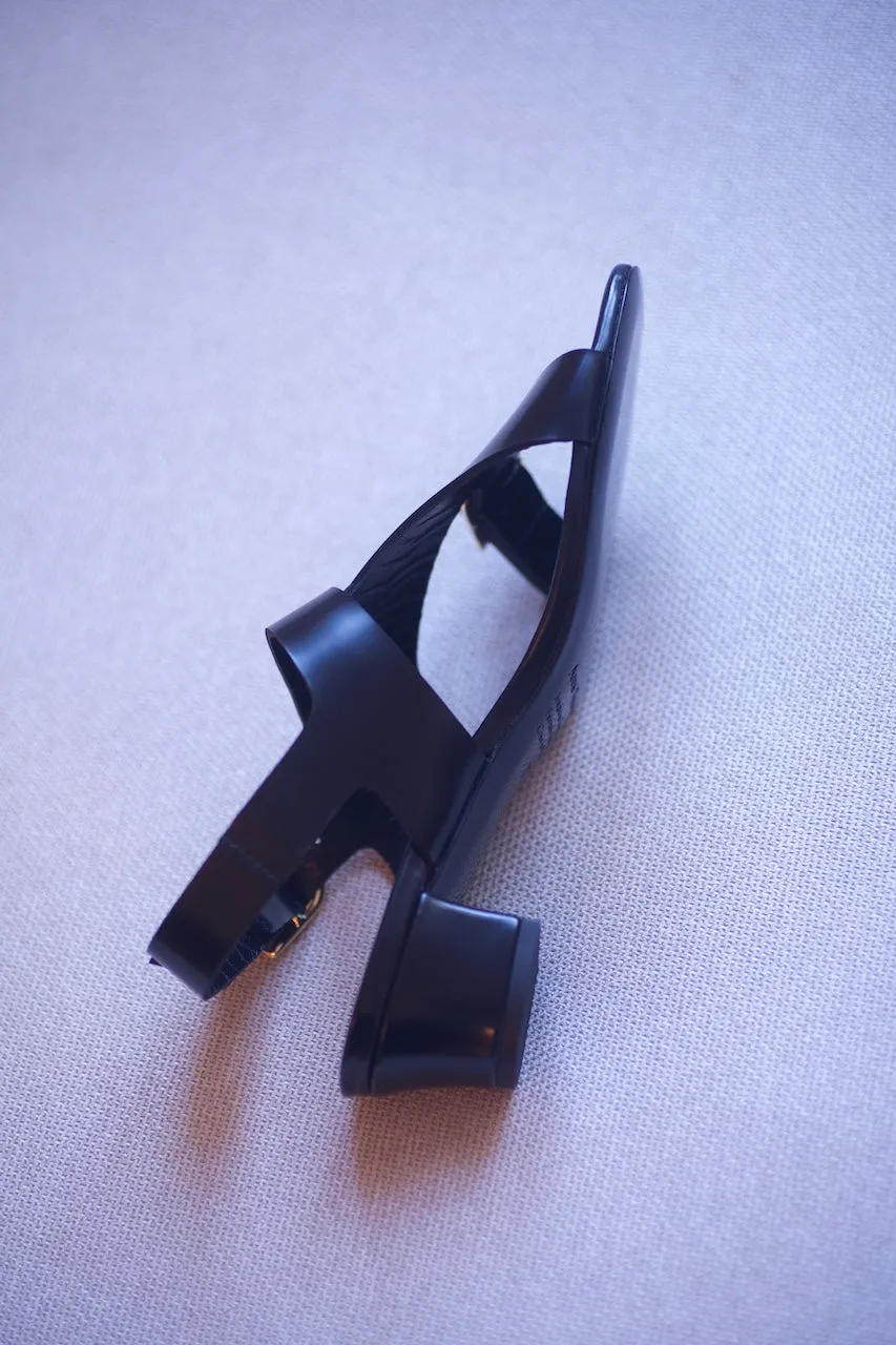 KABUKI SANDAL
