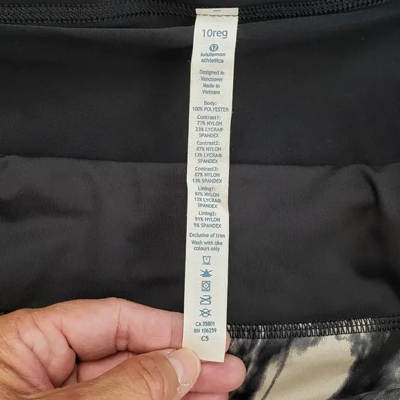 LULULEMON Run: Pace Setter Skirt Granite black size 10