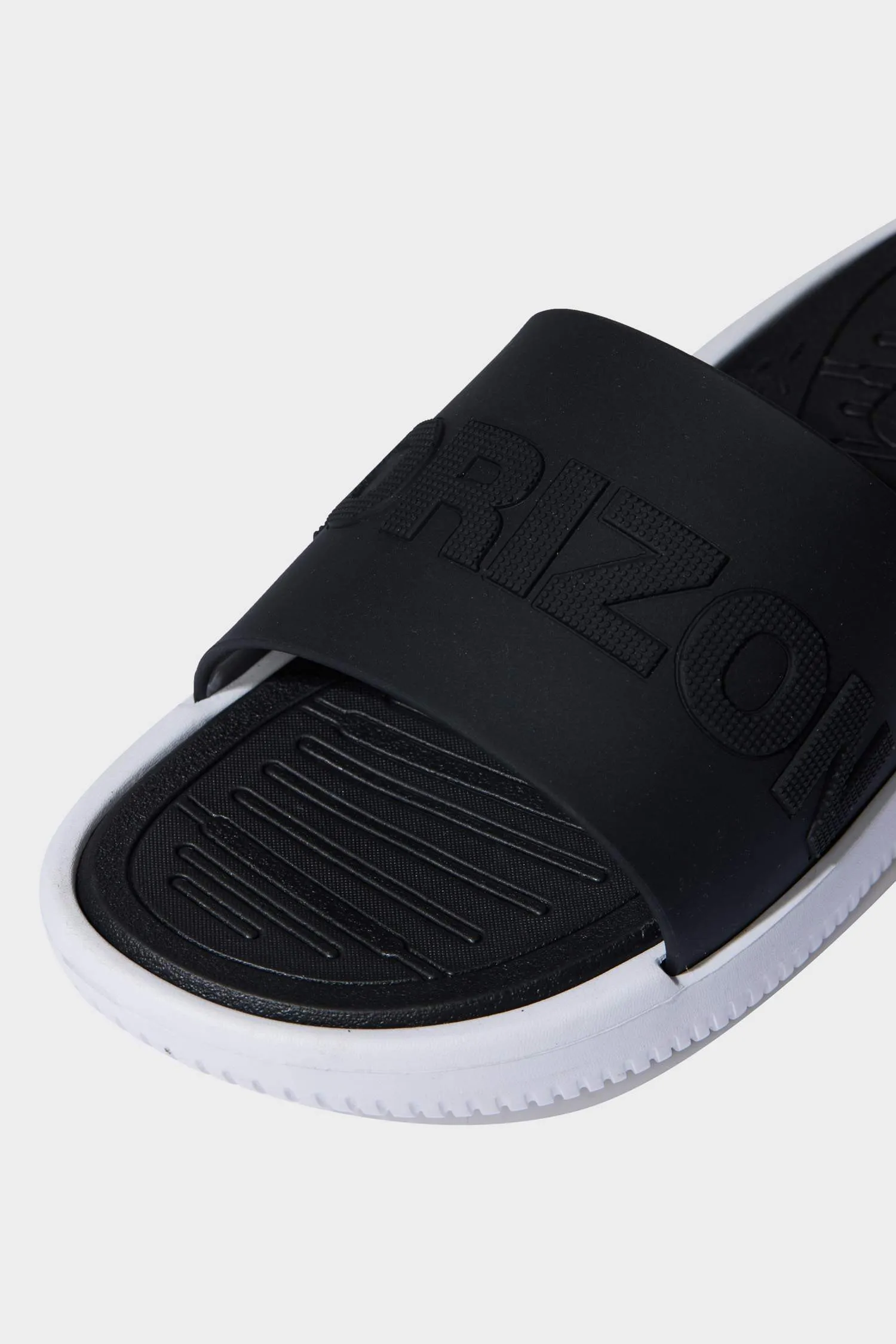 Man Flat Base Single Band Faux Leather Slippers