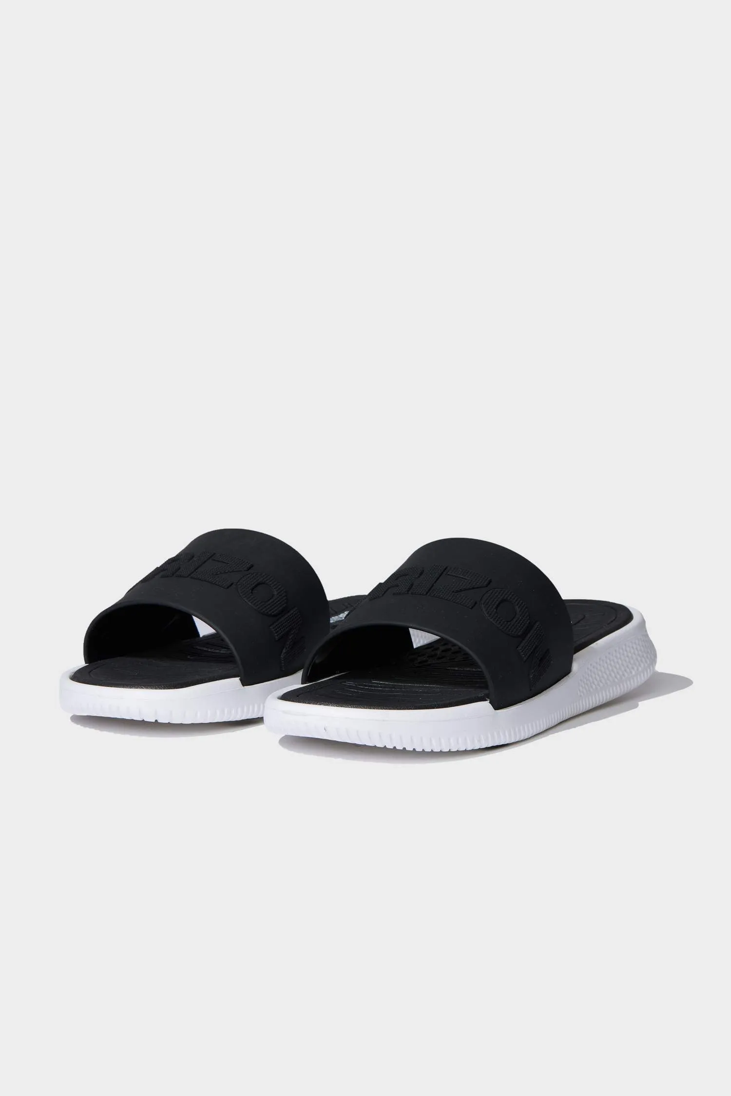 Man Flat Base Single Band Faux Leather Slippers