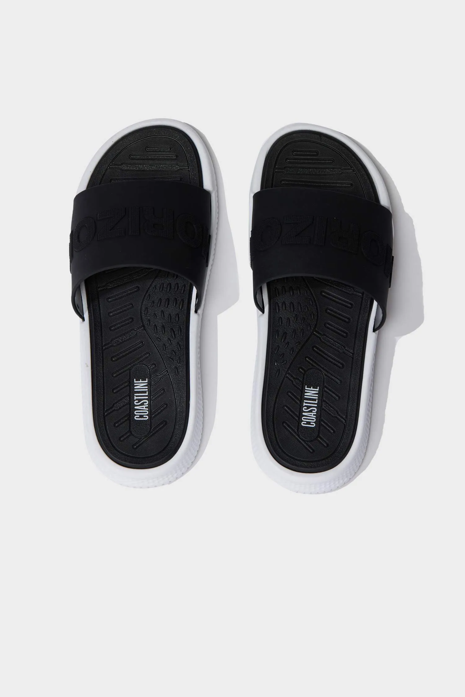 Man Flat Base Single Band Faux Leather Slippers