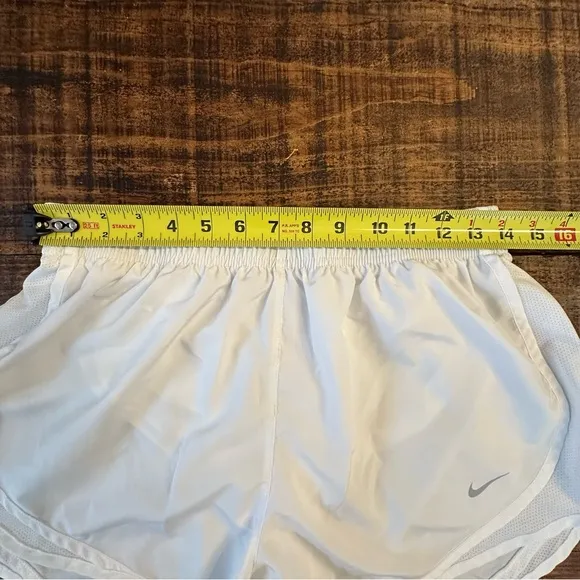 NWOT- Womens Nike Running Shorts