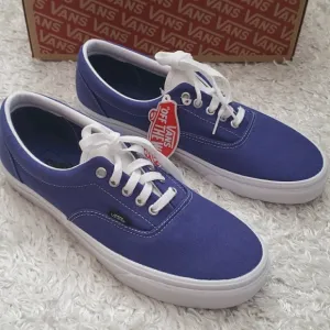NWT Men's Vans Sneakers