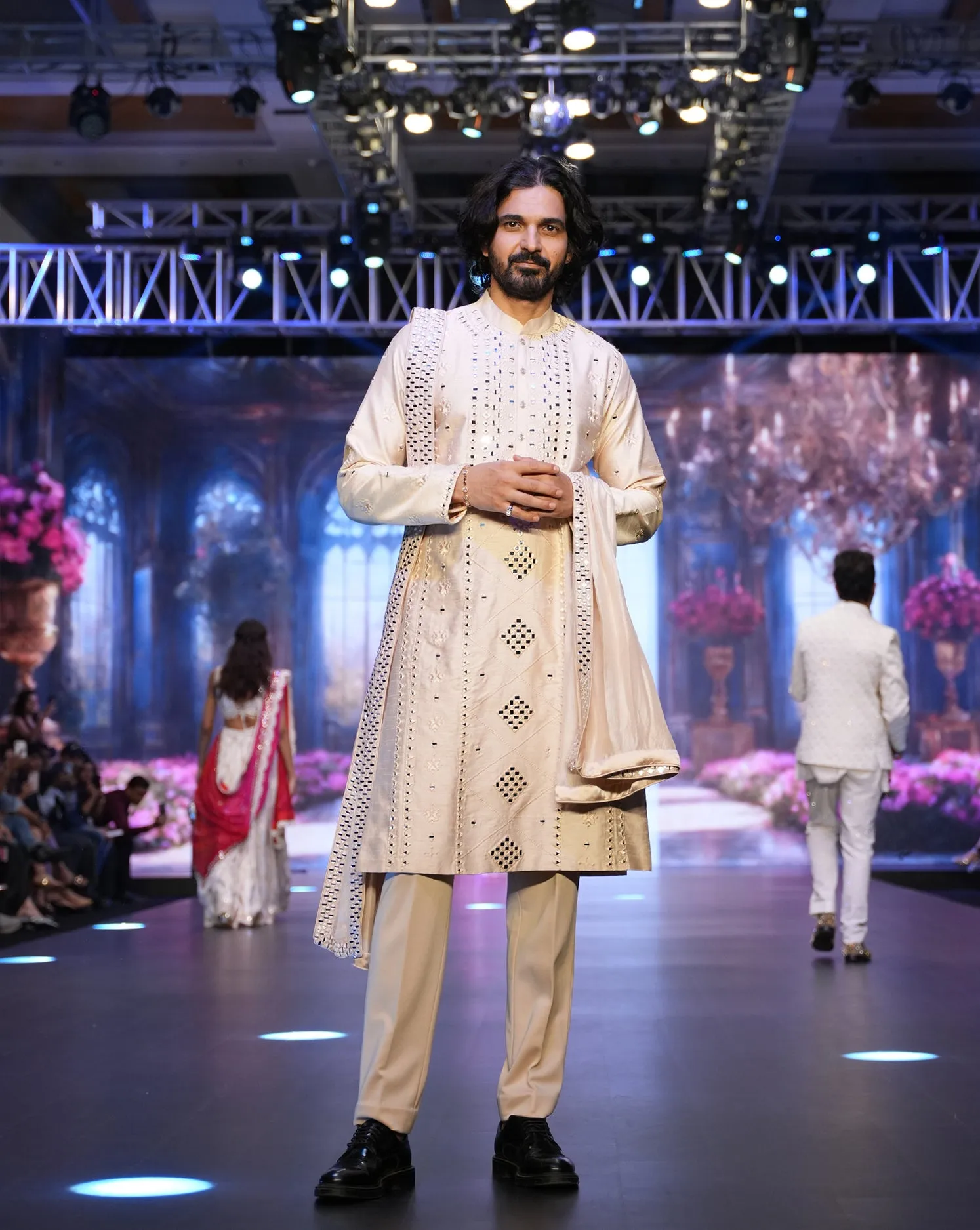 Pink embellished Mirror kurta