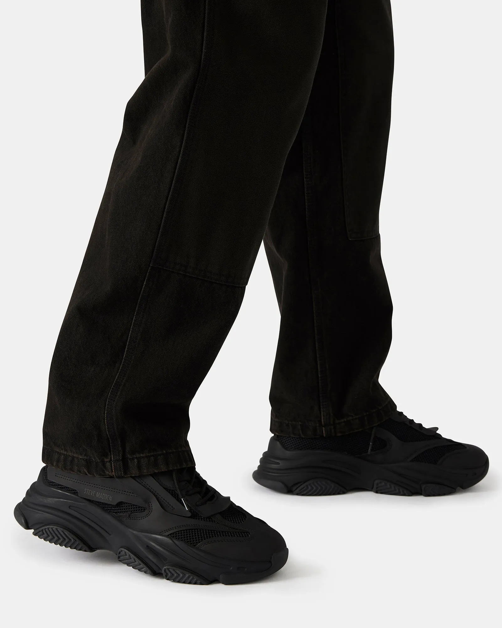 POSSESS BLACK DENIM