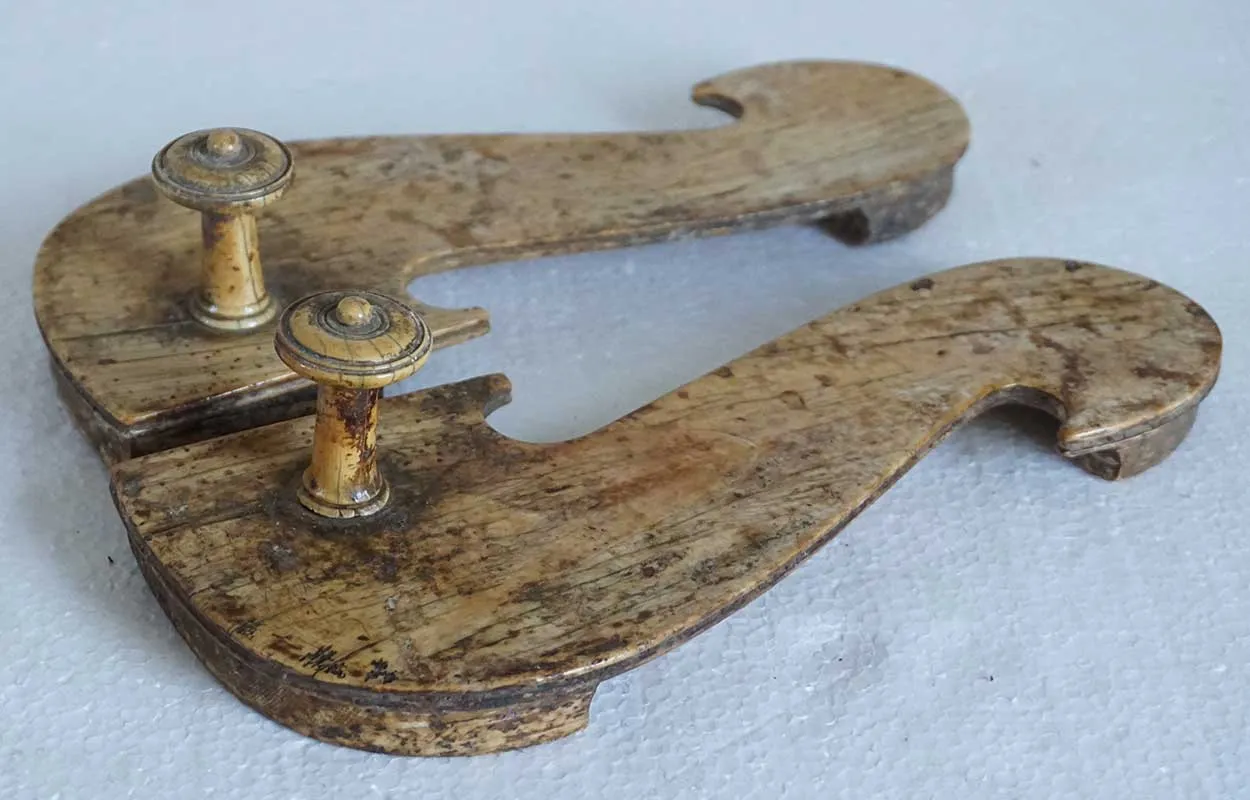 Rare Pair of Indian Mughal Murshidabad Ivory Paduka Slippers