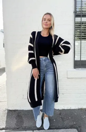 Selena Chunky Cardi - Black/White