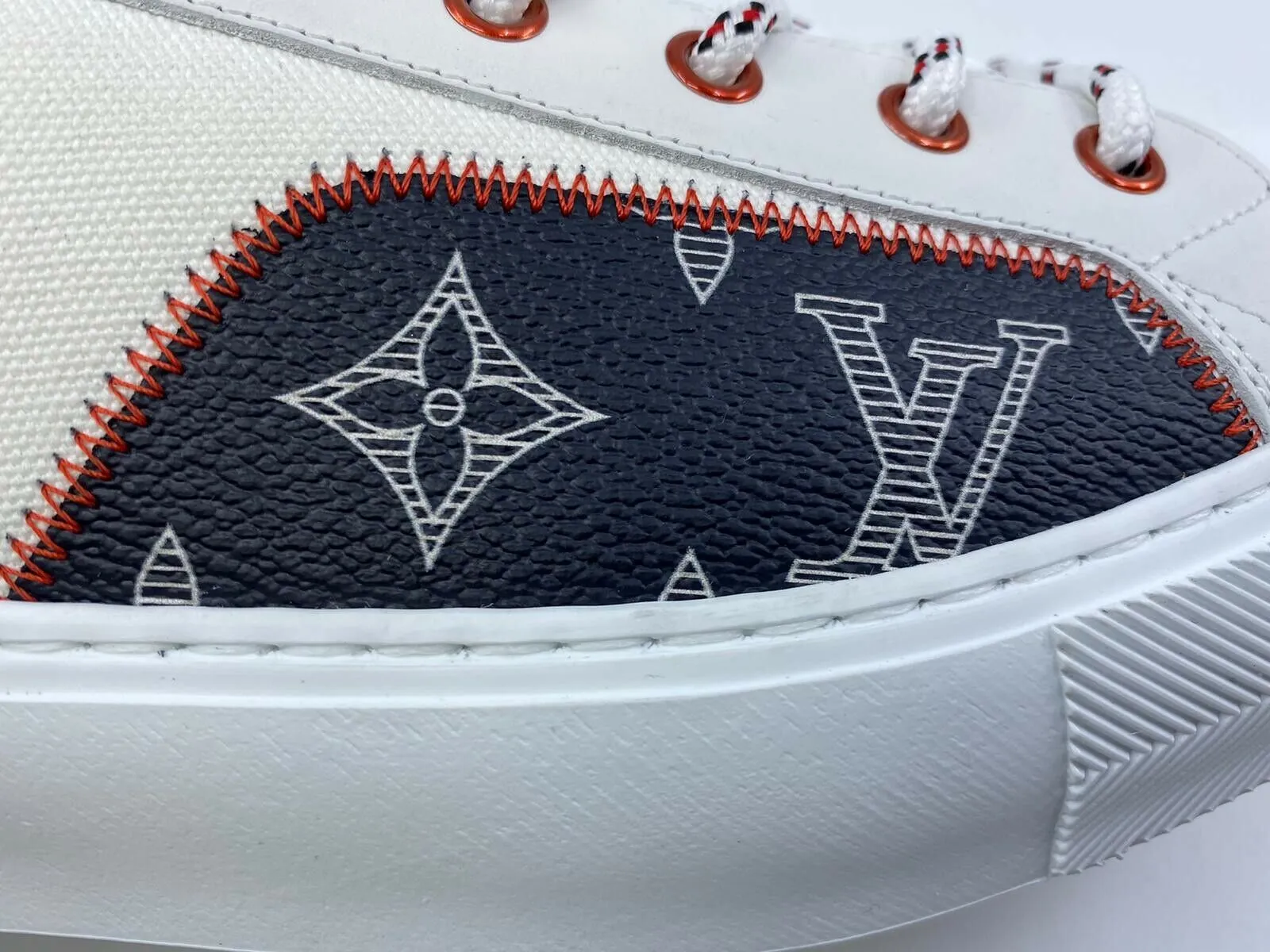 Tattoo Sneaker LV Forever
