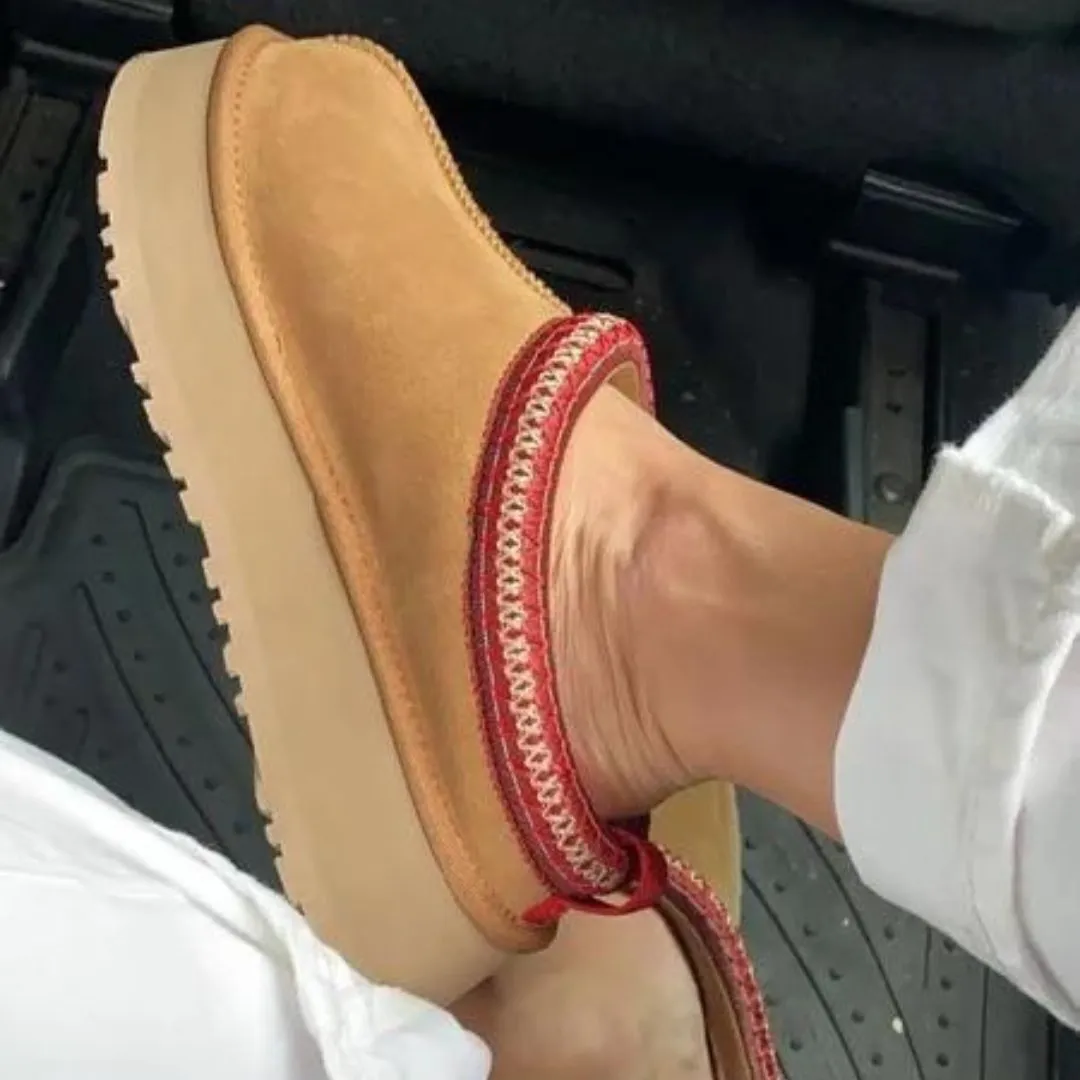 UGG: Tazz in Chestnut
