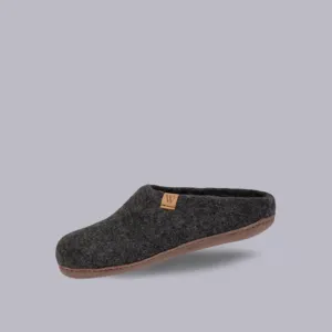 Woolfi | The Suffolk Slip-on Slipper | Charcoal