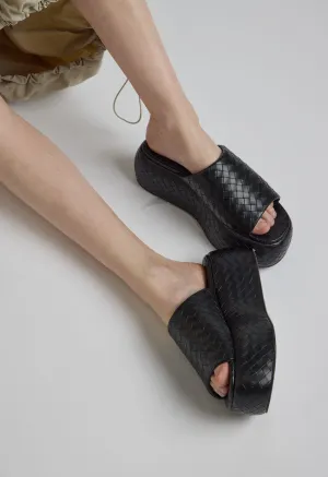 Woven Cloudy Platform in Black